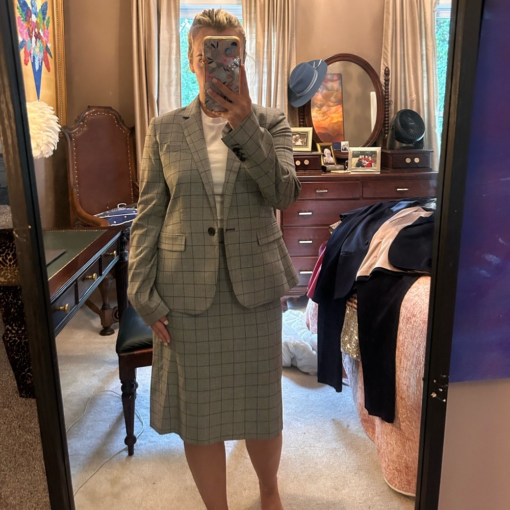 Ann Taylor Skirt Suit
